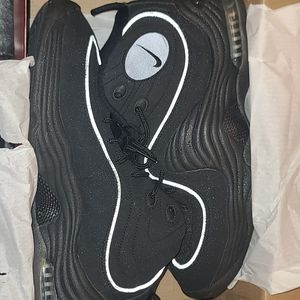 Nike air penny 2 triple black Size 8.5